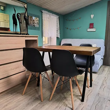 центр для друзів та сім