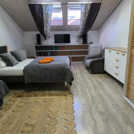 центр для друзів та сім