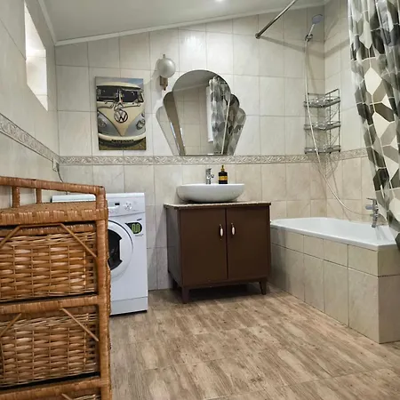 דירה Оперний Театр Площа Ринок Спальня І Кухня-Вітальня *