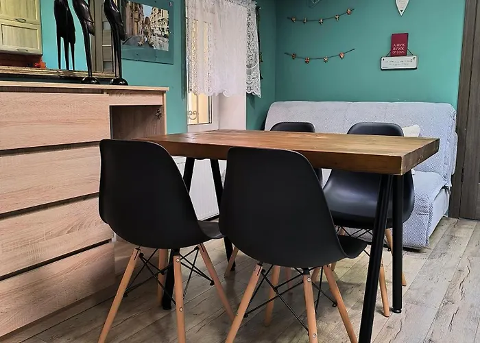 центр для друзів та сім