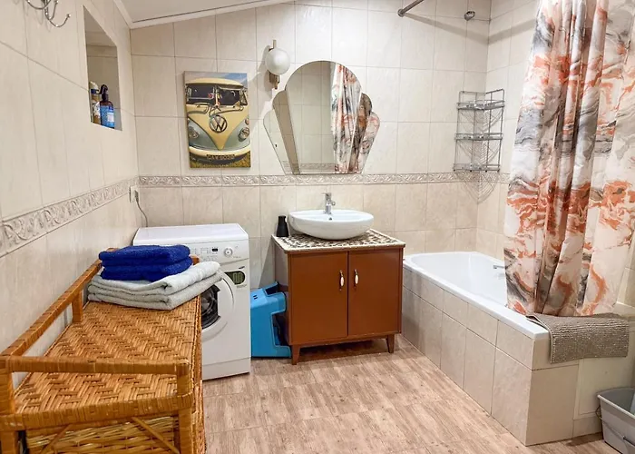 Apartment оперний театр площа ринок спальня і кухня-вітальня